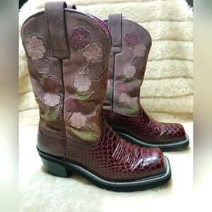 Floral Embroidered Cowboy Boots